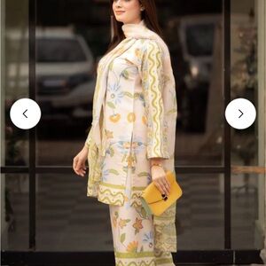 Floral Print Kurta Bottom Set - Cream and Green